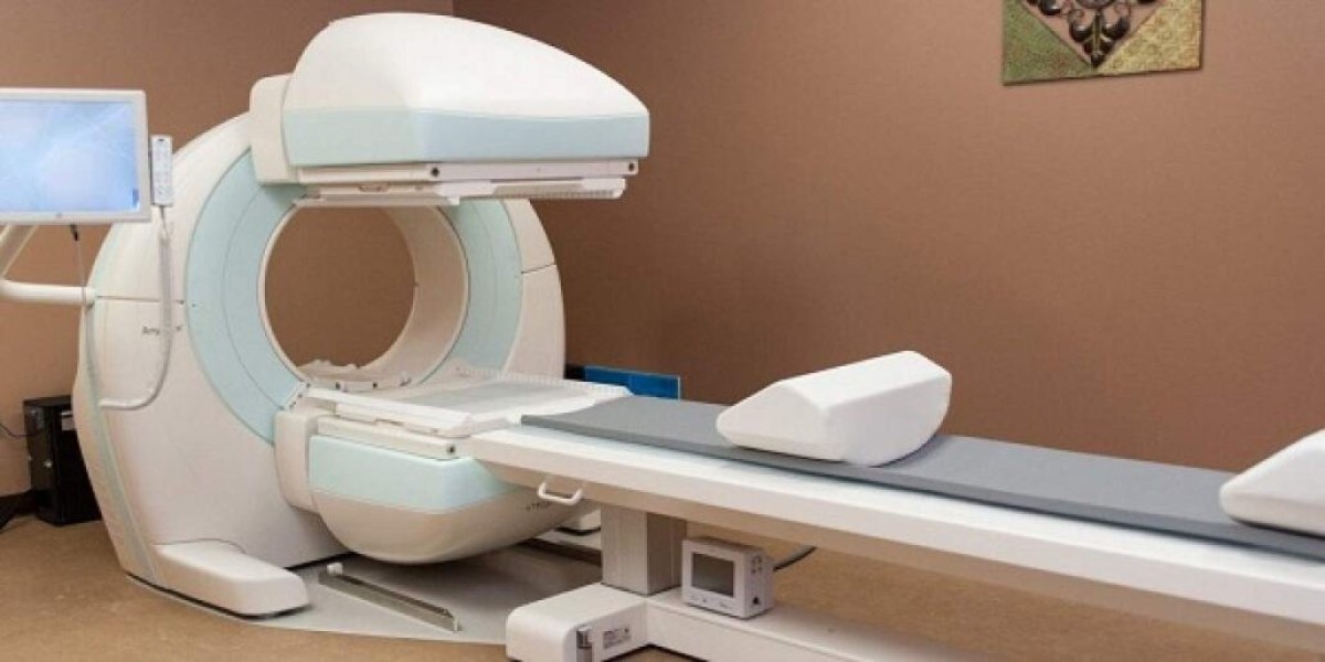 Global Radiopharmaceuticals Market: Innovations in Nuclear Imaging and Therapy