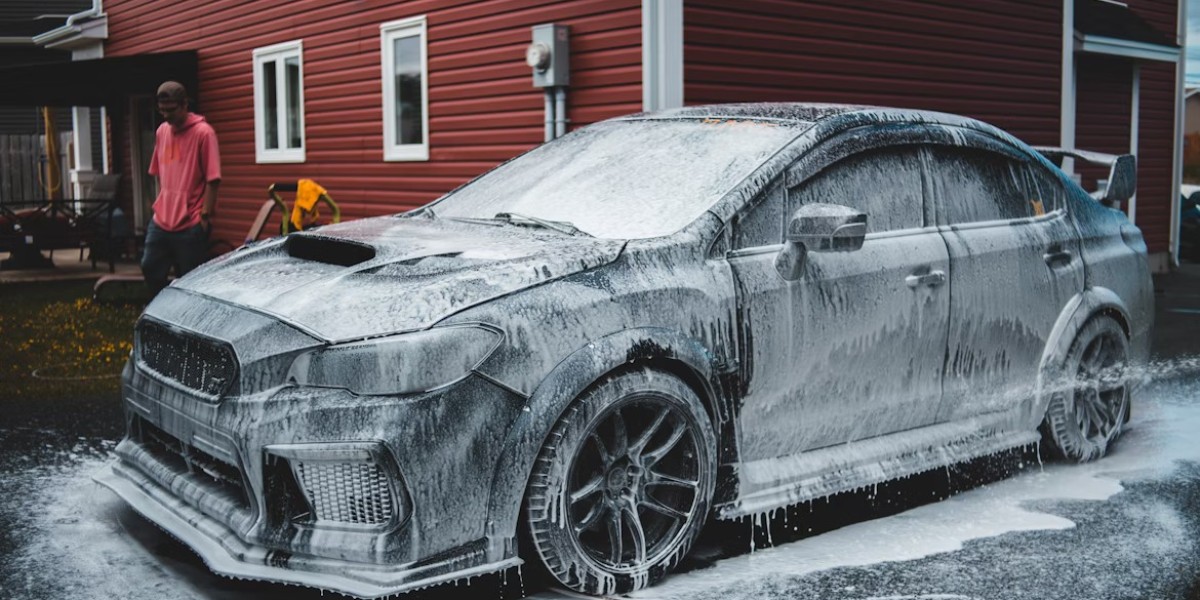 Auto Wash Near Me Fremont? Visit Ducky’s Express for Superior Care