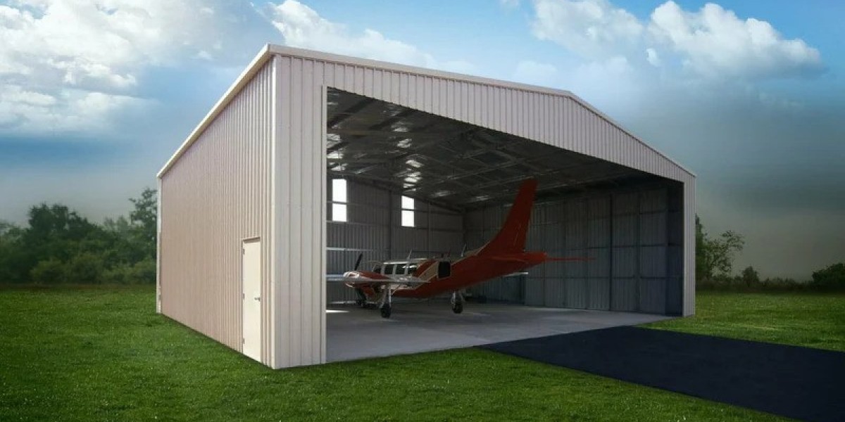 Hangar per Aerei Coibentato – Sicurezza, Isolamento e Design per Ogni Clima