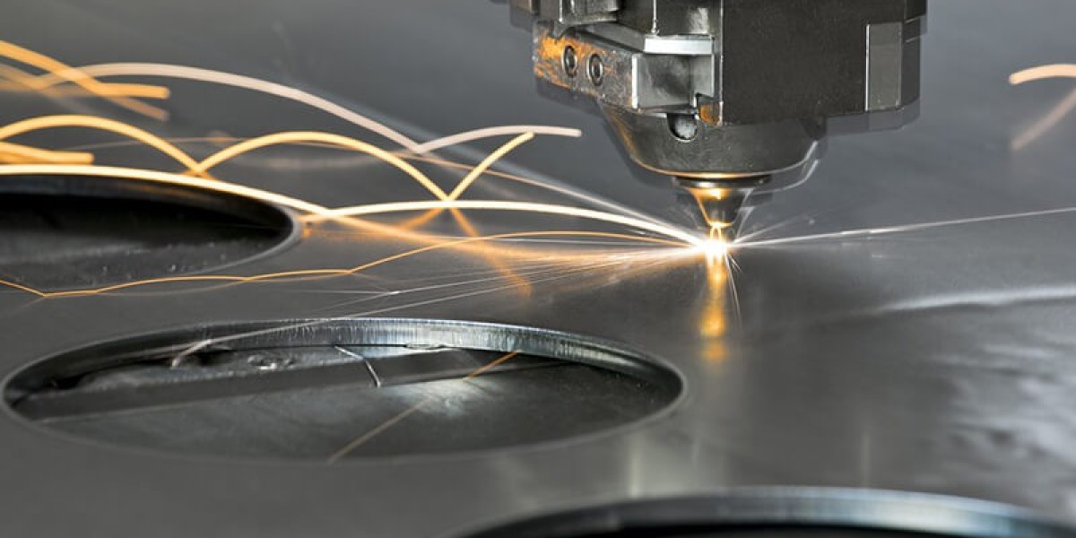 Precision and Efficiency with Fiber Laser Cutting Machine Technology