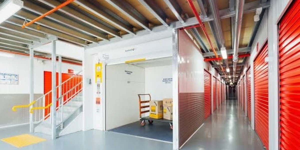 Simplifying Moves with Storage Units in Falls Church