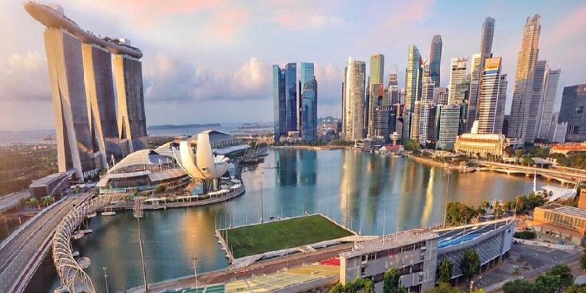 Top Destinations Around the World for Adventure and Culture Seekers