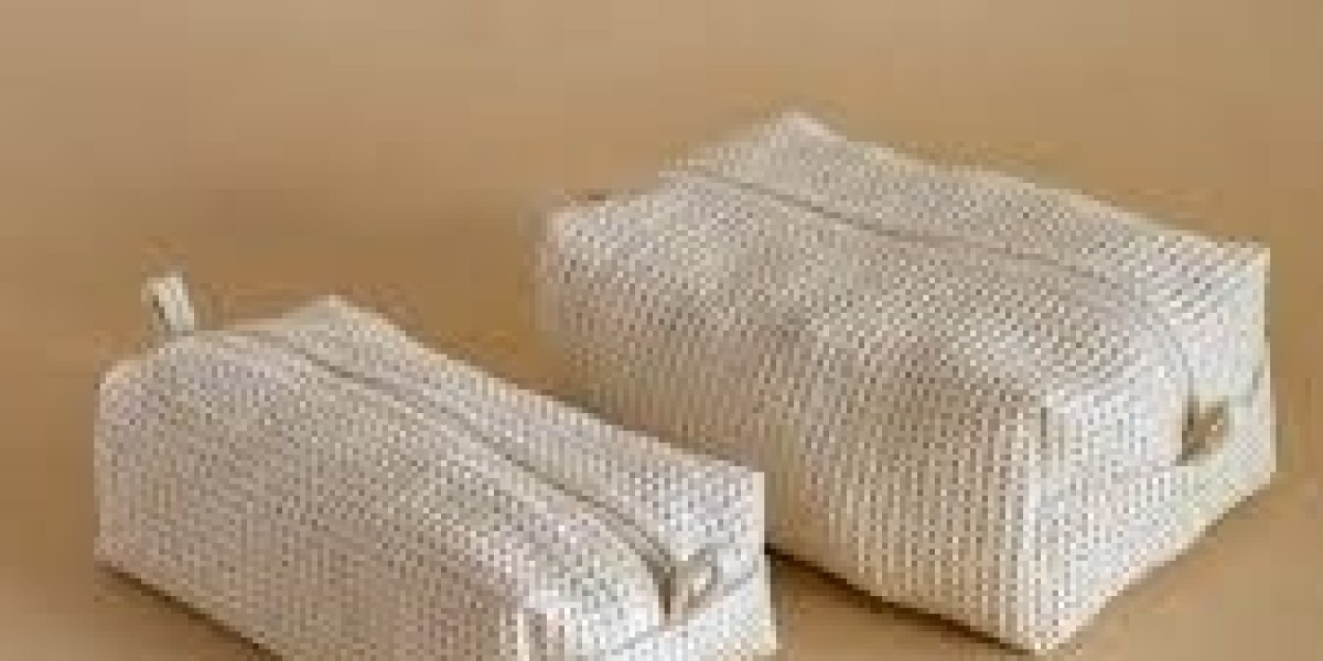 Global Pouches Market 2022–2032: Size, Scope, and Growth Forecast
