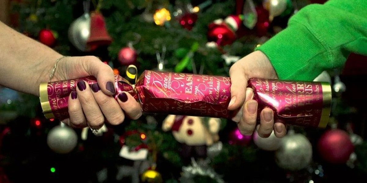 100+ Best Christmas Cracker Jokes to Help You Enjoy the Holidays