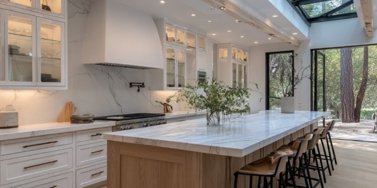 White Oak Cabinets Are the Quiet Luxury Trend You Need to See