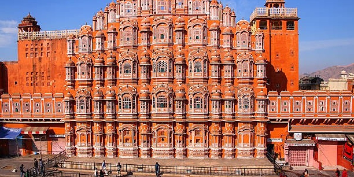 Jaipur Overnight Tour From Delhi – A Complete Travel Guide