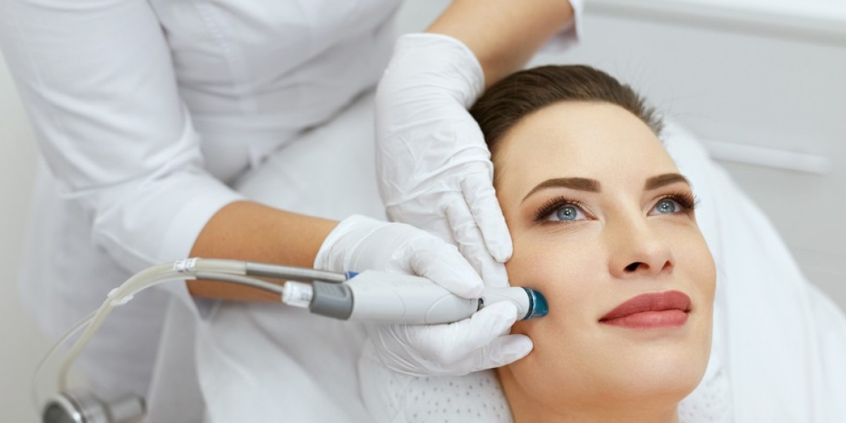 Is Hydrafacial Right for Frequent Glow?