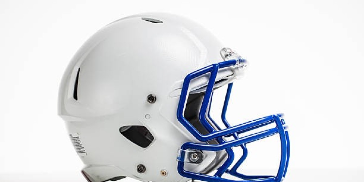 Comprehensive Research Report on the Football Helmet Market Size and Outlook
