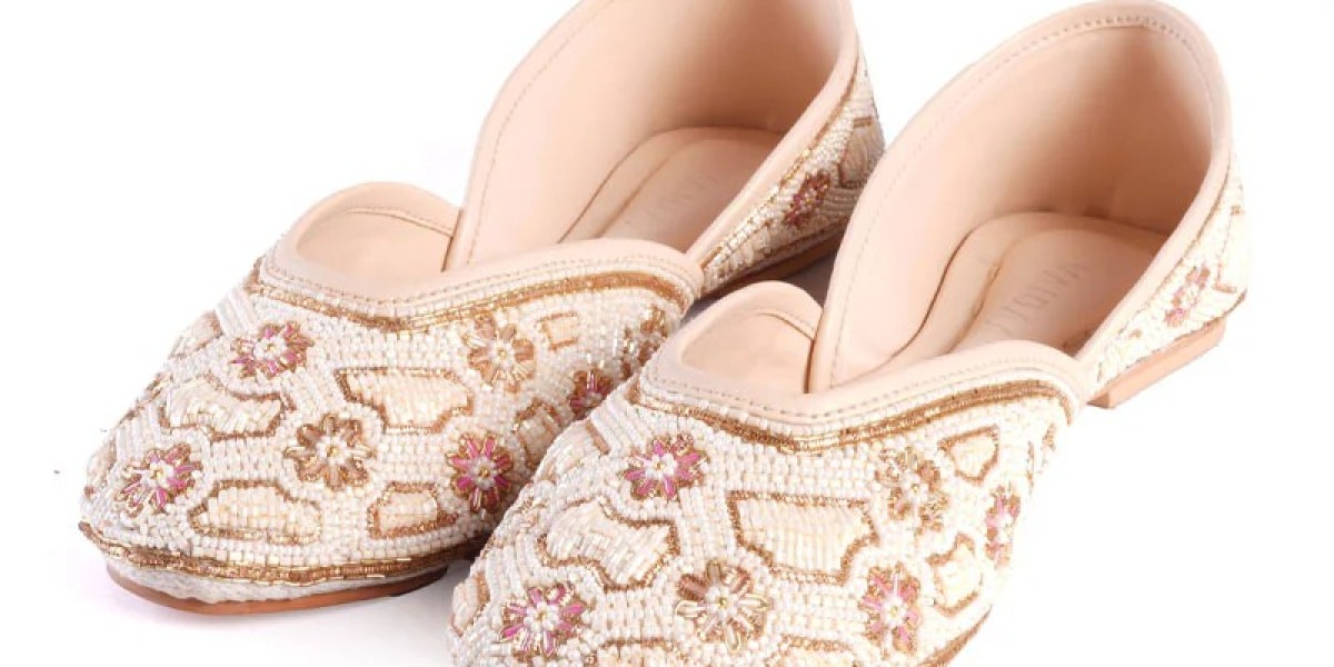 Juti for Women: A Timeless Footwear Choice