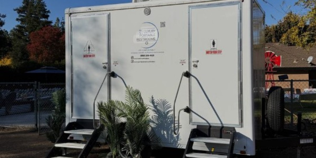 Wedding Luxury Toilets in Clovis – Elevating Your Special Day with Rent A Toilet
