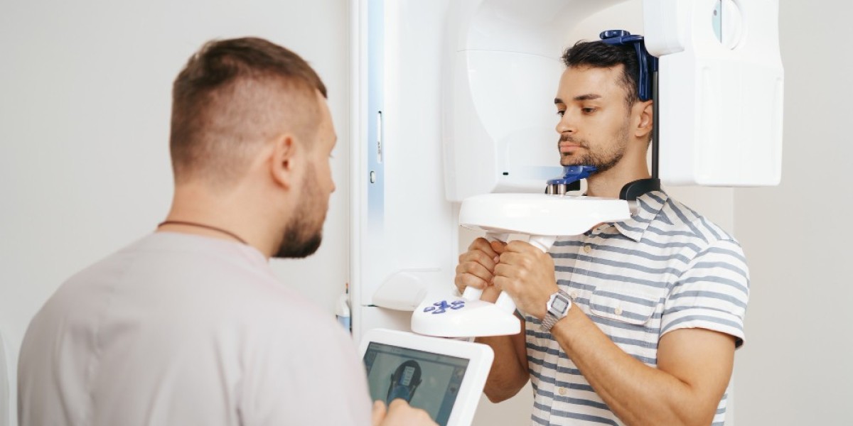 Evaluating the Top Players in the Global Bone Densitometers Market
