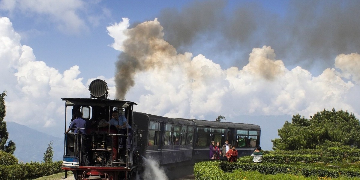 North India Honeymoon Packages – Celebrate Love in Style