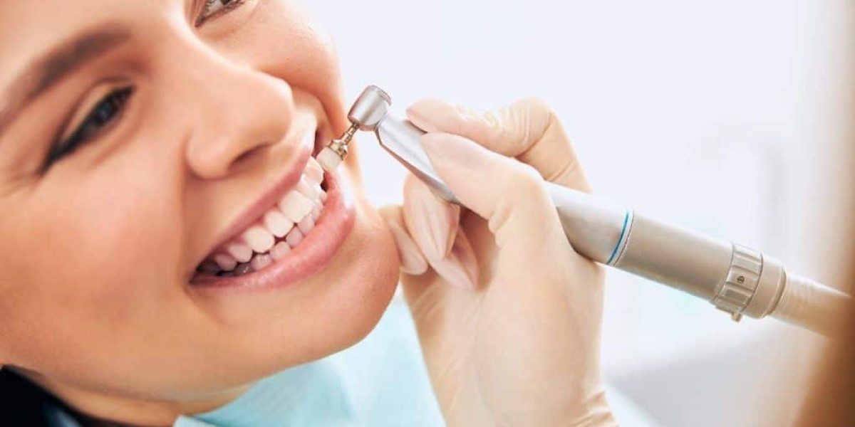 How Teeth Whitening Works: A Scientific Breakdown