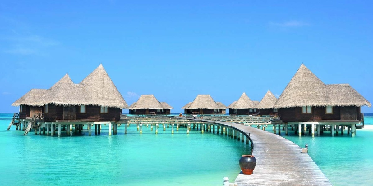 The Ultimate Escape: Maldives Holiday Packages from Sri Lanka