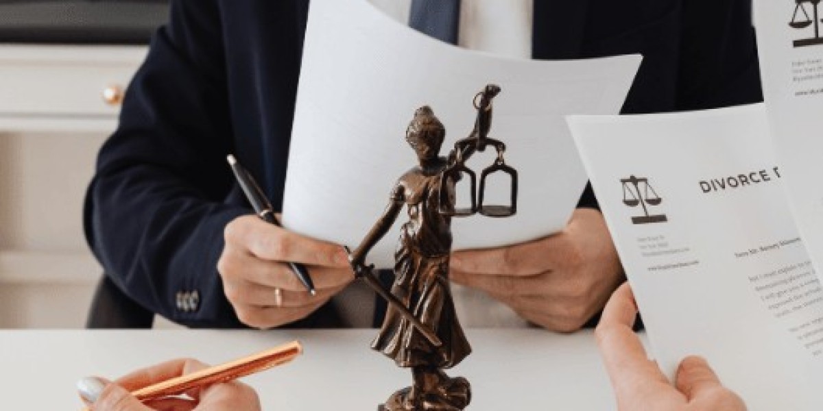 A Guide with a Premier High Net-Worth Divorce Lawyer in Anaheim, CA