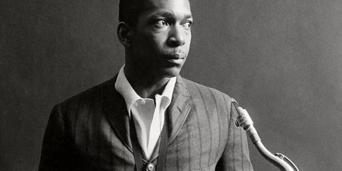 Which Jazz Saxophonist Re-Popularized the Soprano Saxophone? Don’t Miss