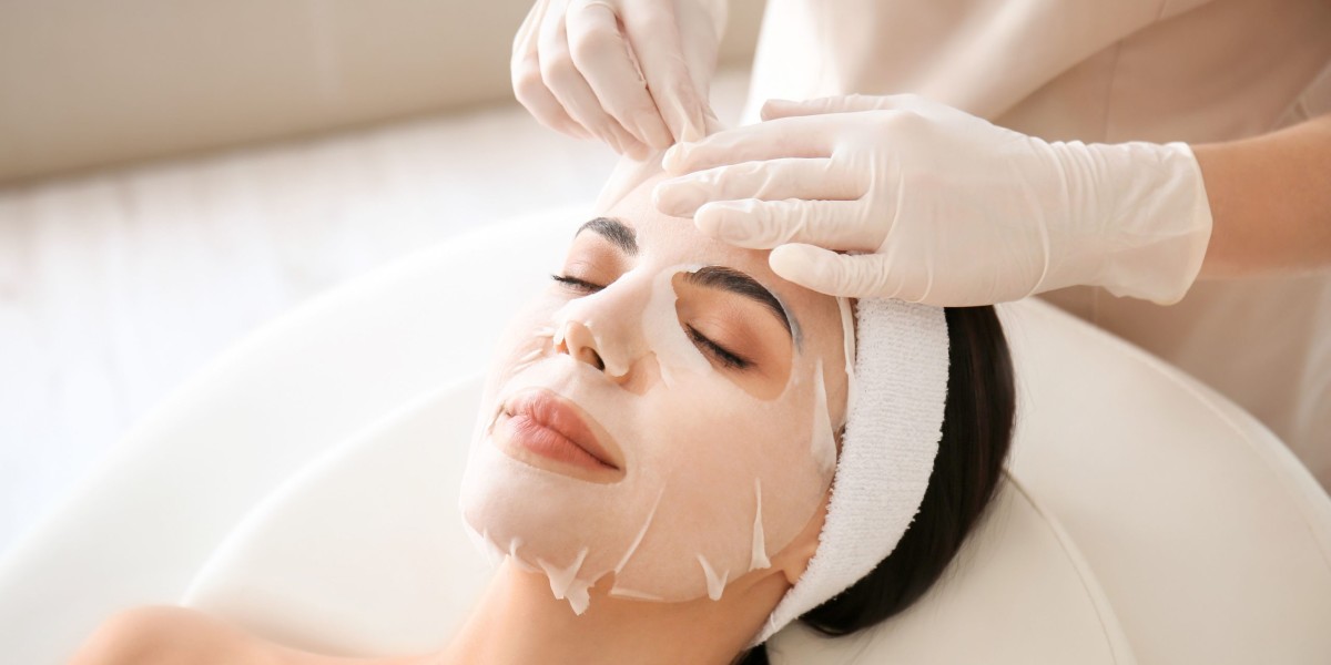 Deep Cleansing Facial with Extraction for Acne