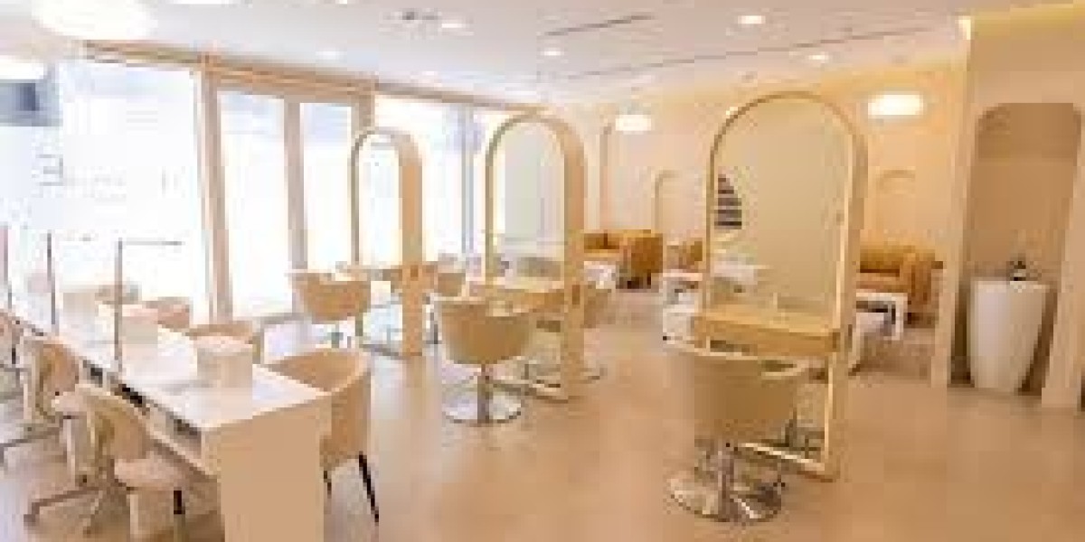Discover the Best Hair Salon and Nail Salons in Dubai for a Complete Makeover