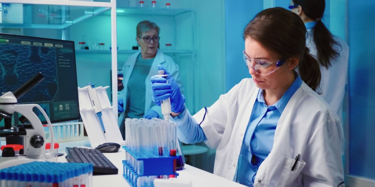From Classroom to Lab: How Paramedical Candidates Can Build a Strong Career in Diagnostic Labs