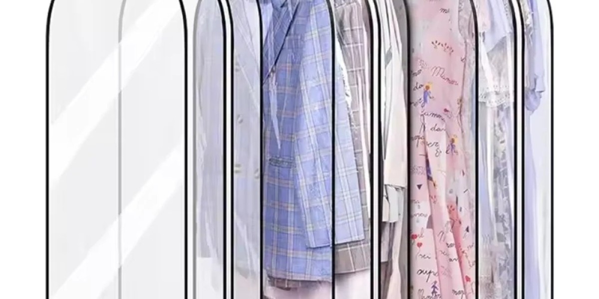New Travel Favorite: Multi Functionality of Lightweight Travel Garment Bags