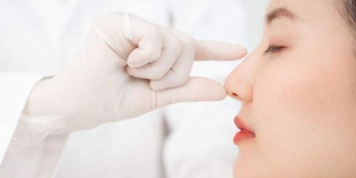 تجميل الأنف في الرياض: نصائح ما بعد الجراحة للحفاظ على الشكل