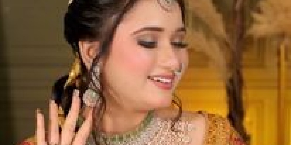 Professional Varanasi Makeup Artist – Beauty Island Varanasi