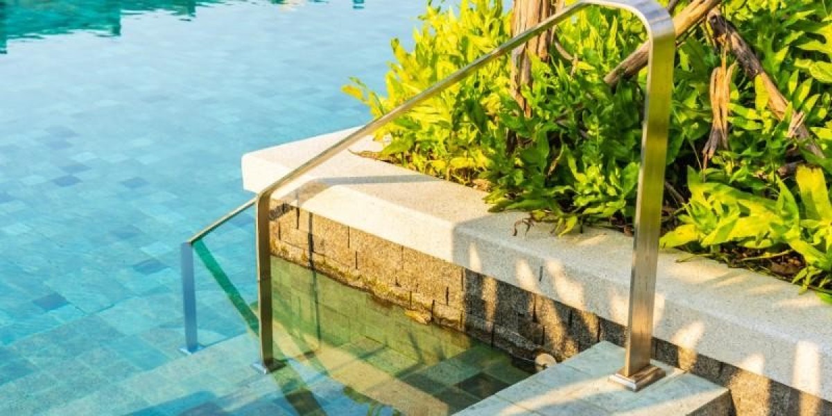 Stylish Frameless Glass Balustrade Installation for Modern Homes