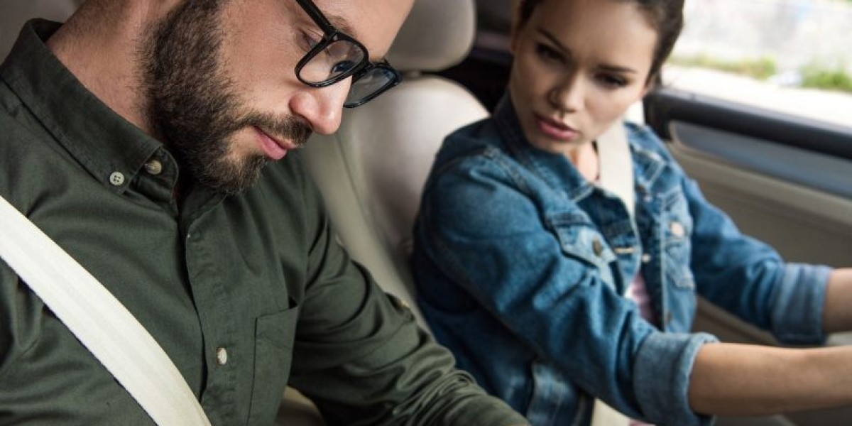 Driving Lessons in Victoria | Get Your License | Deluxe Driving School