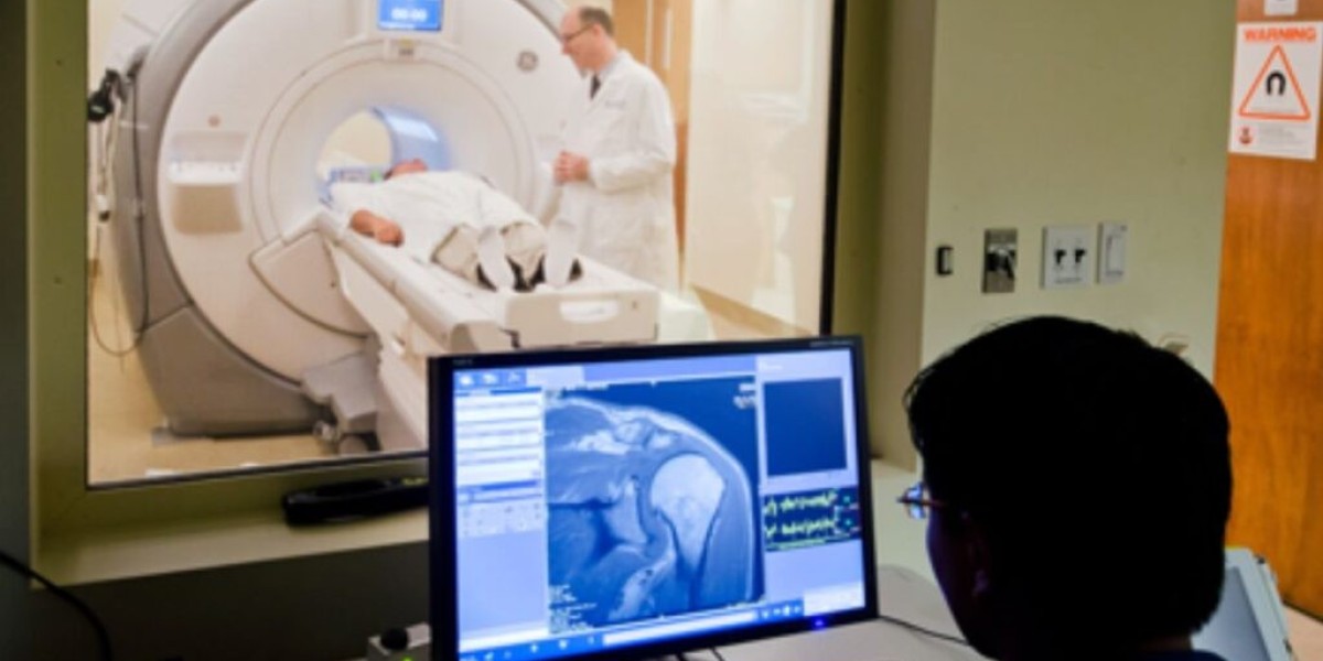How to Become an MRI Technician After 12th? Step-by-Step Guide