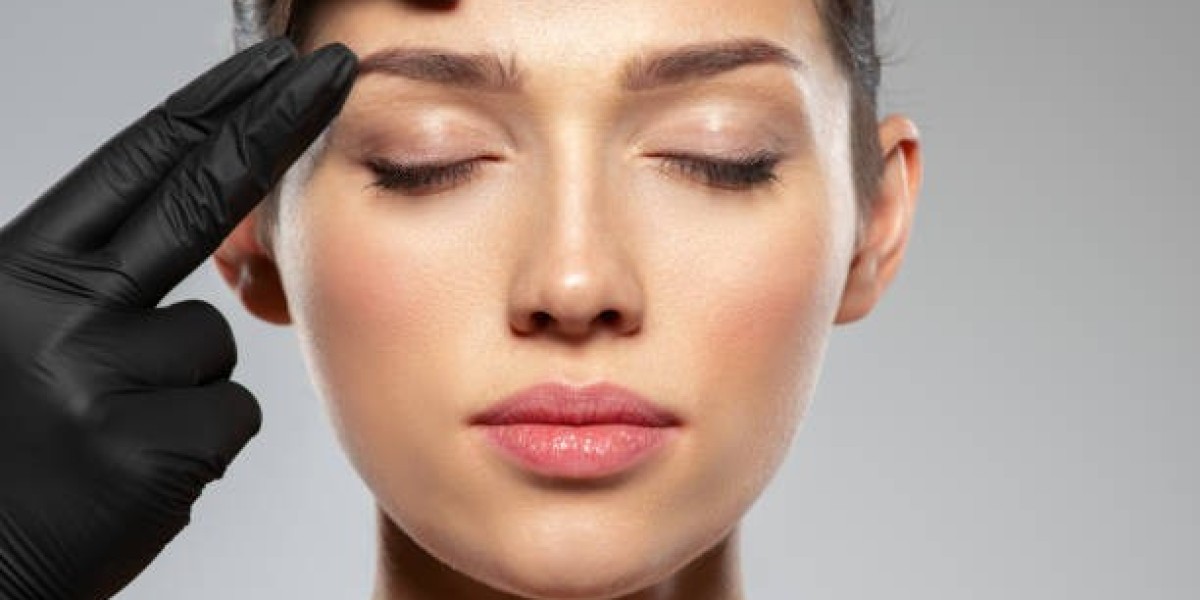Recovery Timeline After Forehead Lift Surgery in Riyadh: What to Expect
