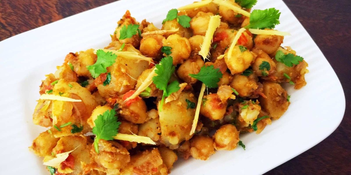 Where Do Travelers Find the Best Indian Restaurant Milan Meals?