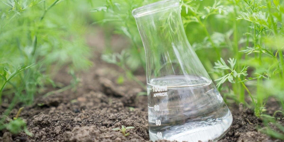 Liquid Fertilizers Market Dynamics Shaping Global Growth, Technological Adoption, Challenges, and Emerging Opportunities