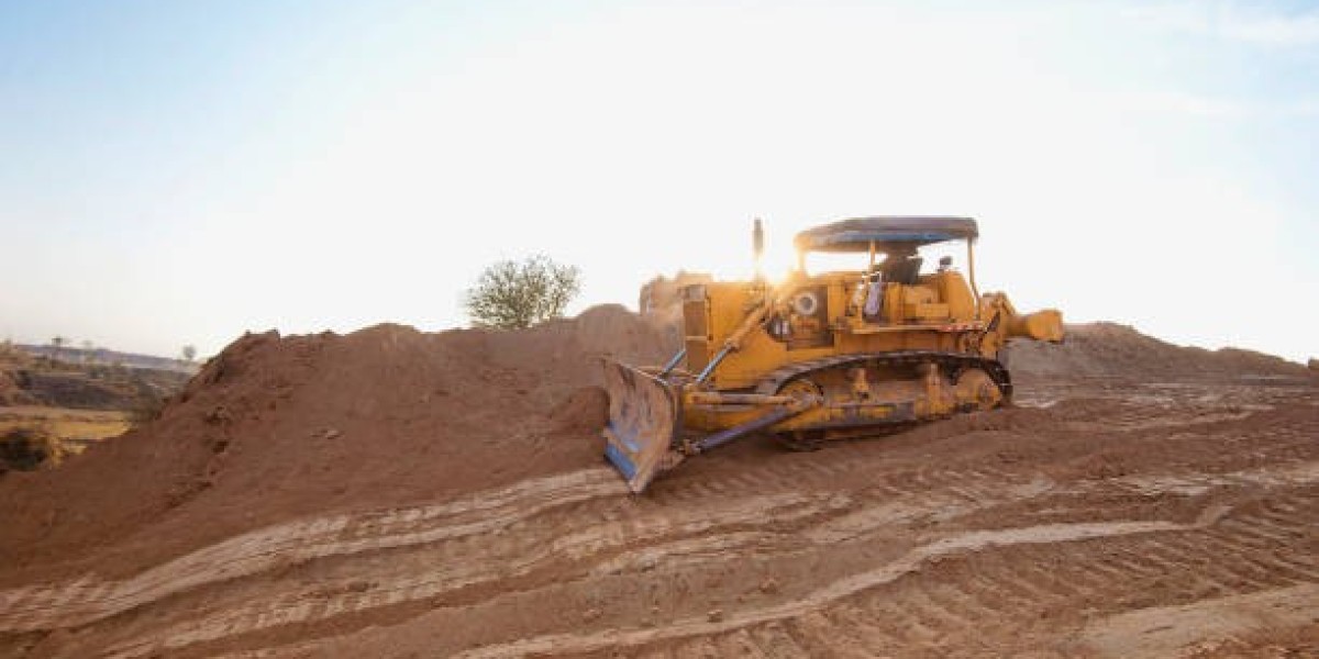 Earthmoving Equipment Market Outlook 2025: Key Trends, Growth Drivers & Opportunities