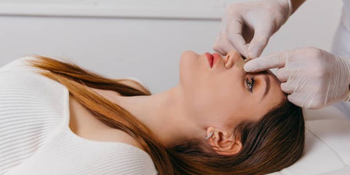 How Climate and Lifestyle in Riyadh Affect Rhinoplasty Recovery