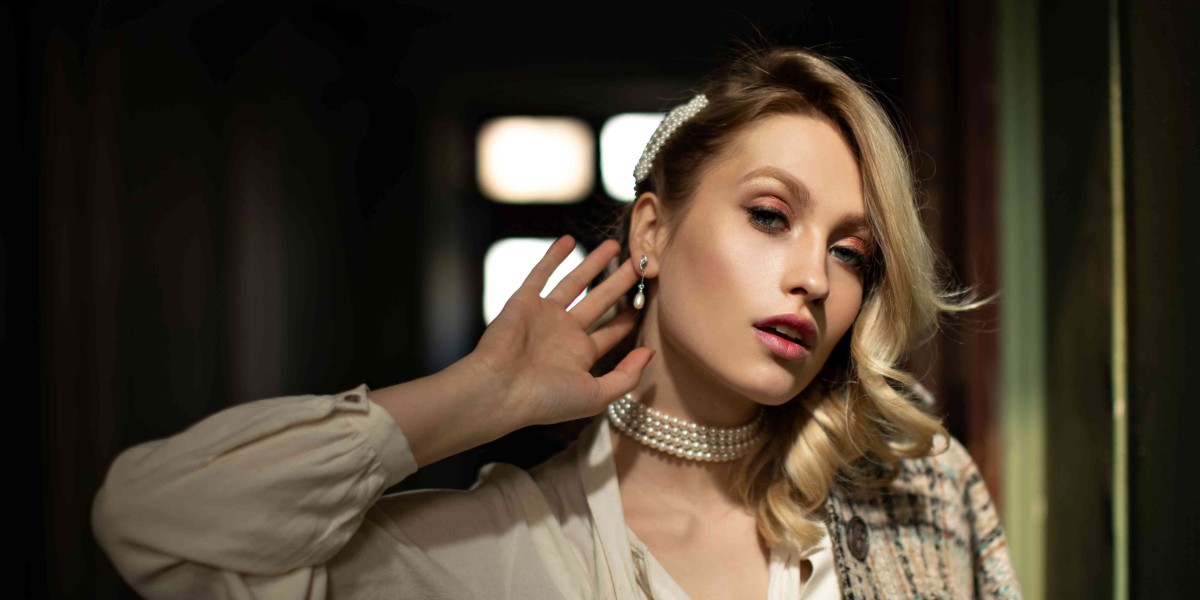 Designer Jewelry for Women: Luxury Shopping at Your Fingertips