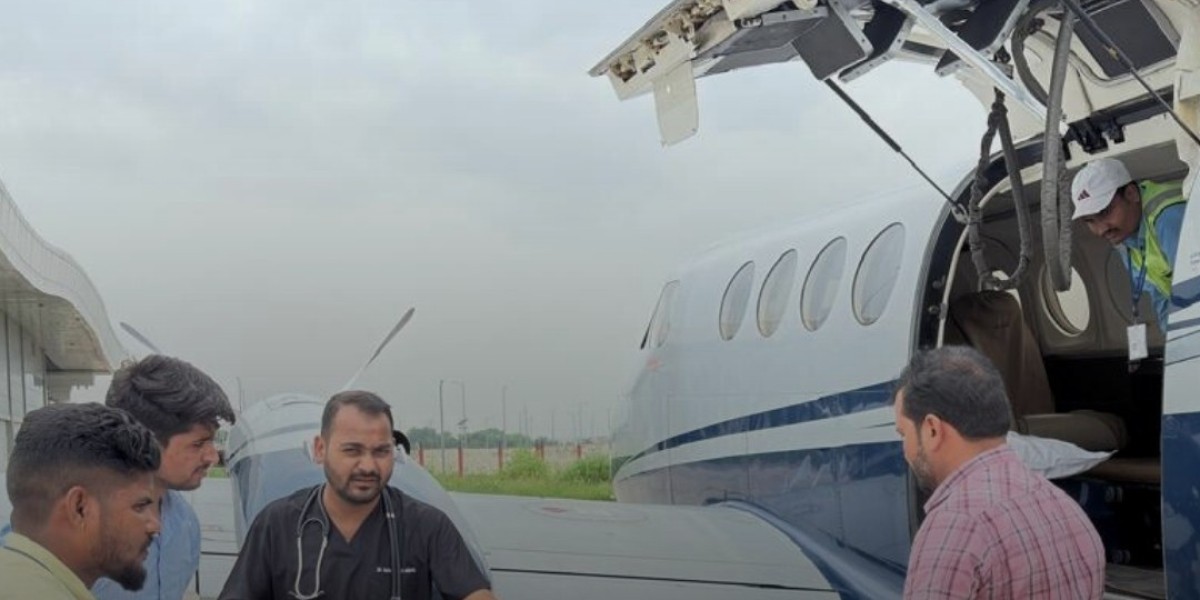 EMSOS Medical Transfers 85-Year-Old Patient from Kanpur to Delhi for Advanced Critical Care