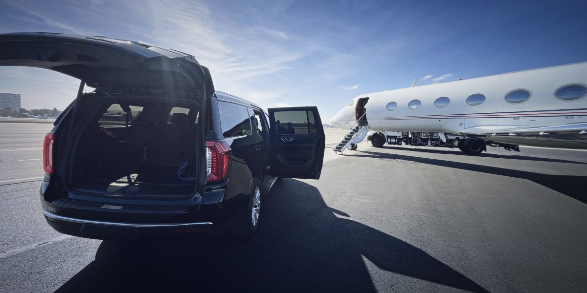 Which Airport is Nearest to Kissimmee, Florida for Private Transportation?