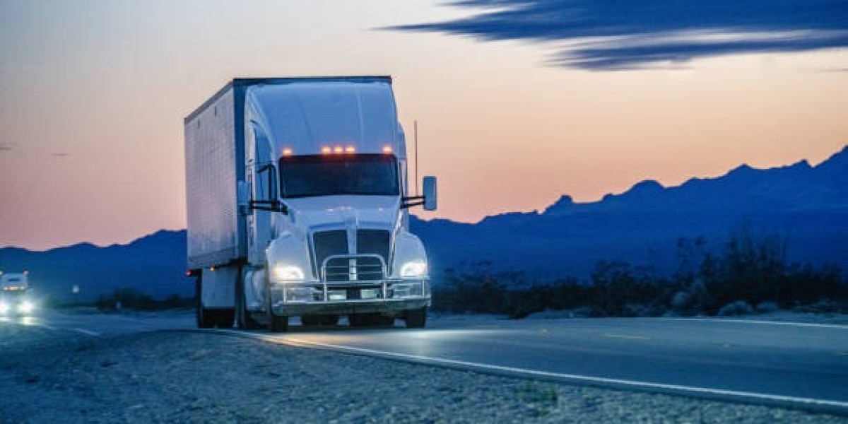 What Are the Benefits of Using Star Lite Trucking Services?