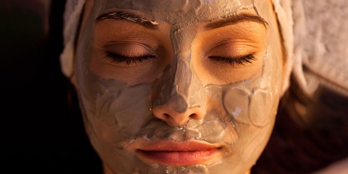 Can People with Darker Skin Tones Safely Use Dermamelan?