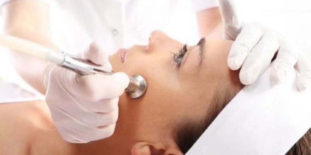 How Can a Dermatologist Effectively Treat Open Pores?