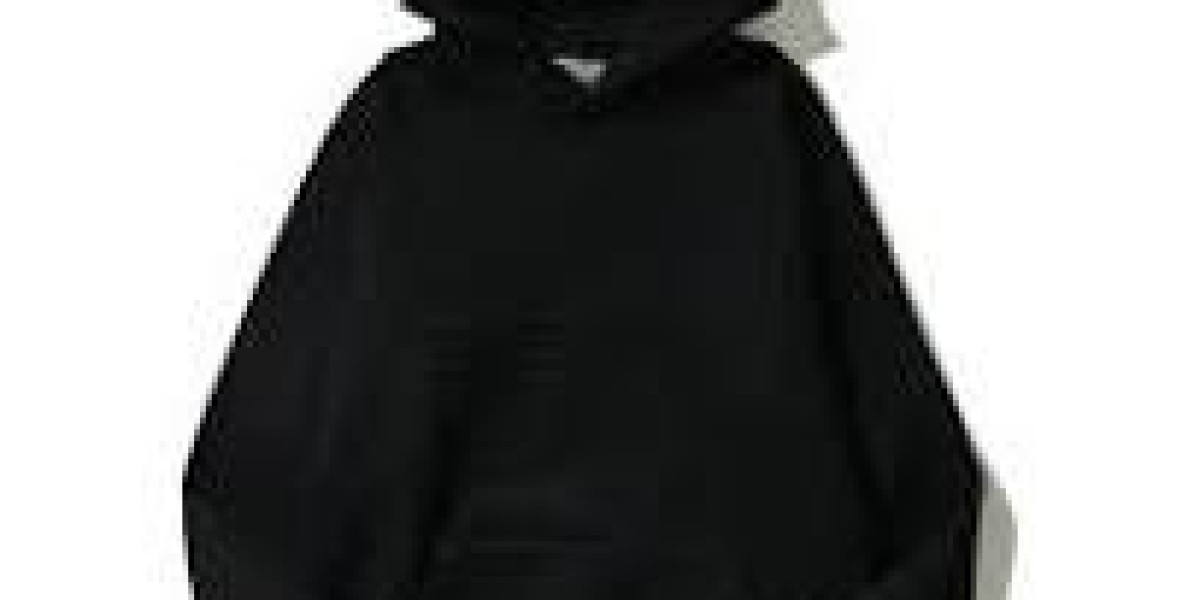 Essential Hoodie – Versatile Wardrobe Staple for Modern Streetwear