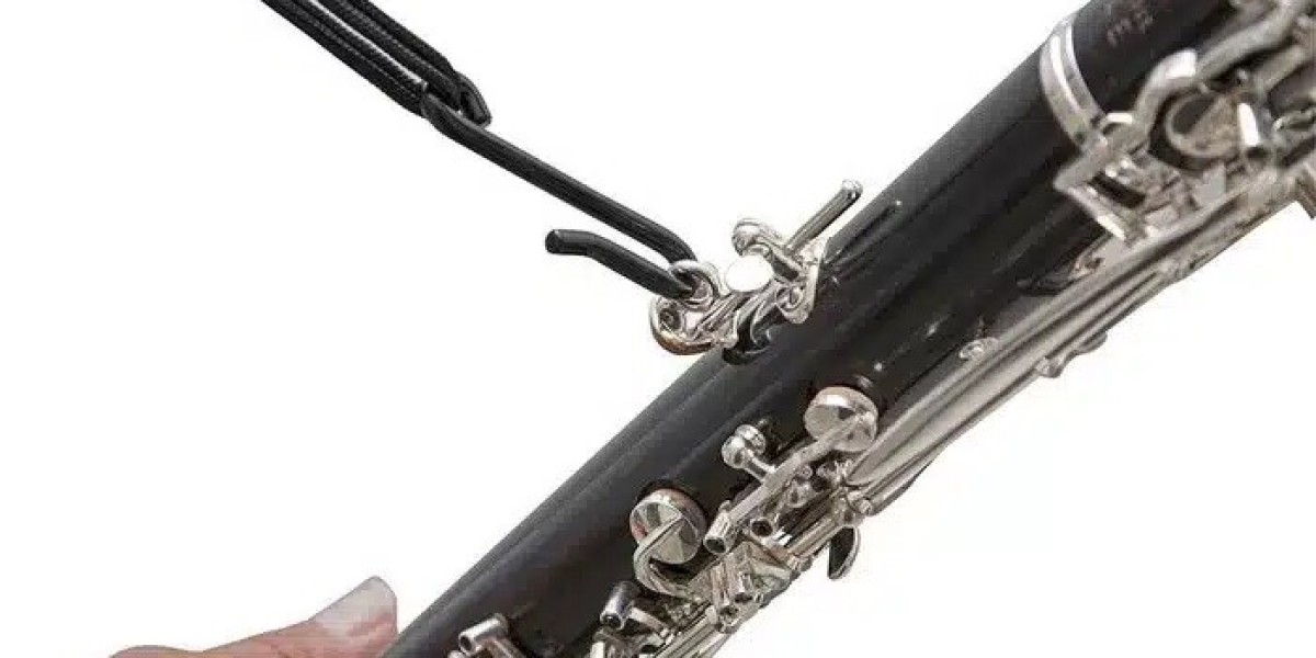 Do You Need a Neck Strap for an English Horn? [Revealed! ]