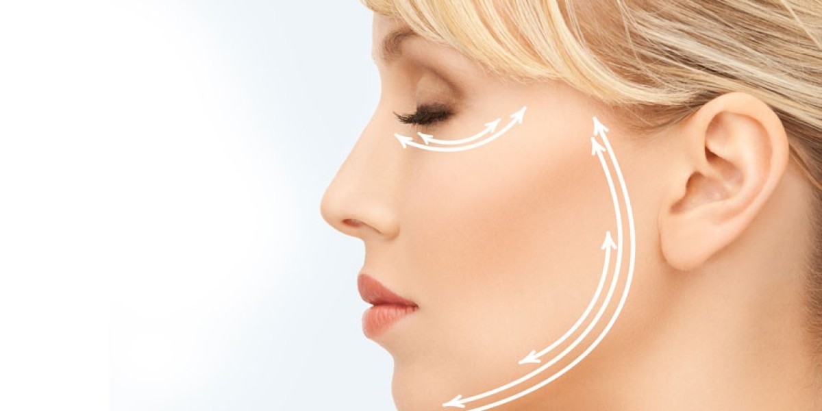 How to Select the Right Surgeon for Your Facelift in Riyadh