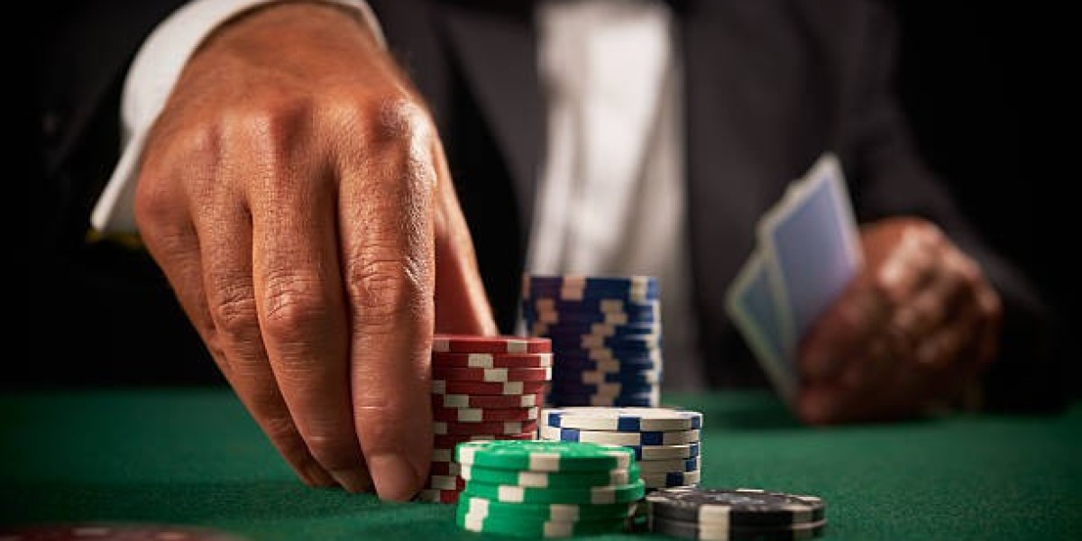 Card Dealer School Las Vegas: Launching a Casino Career