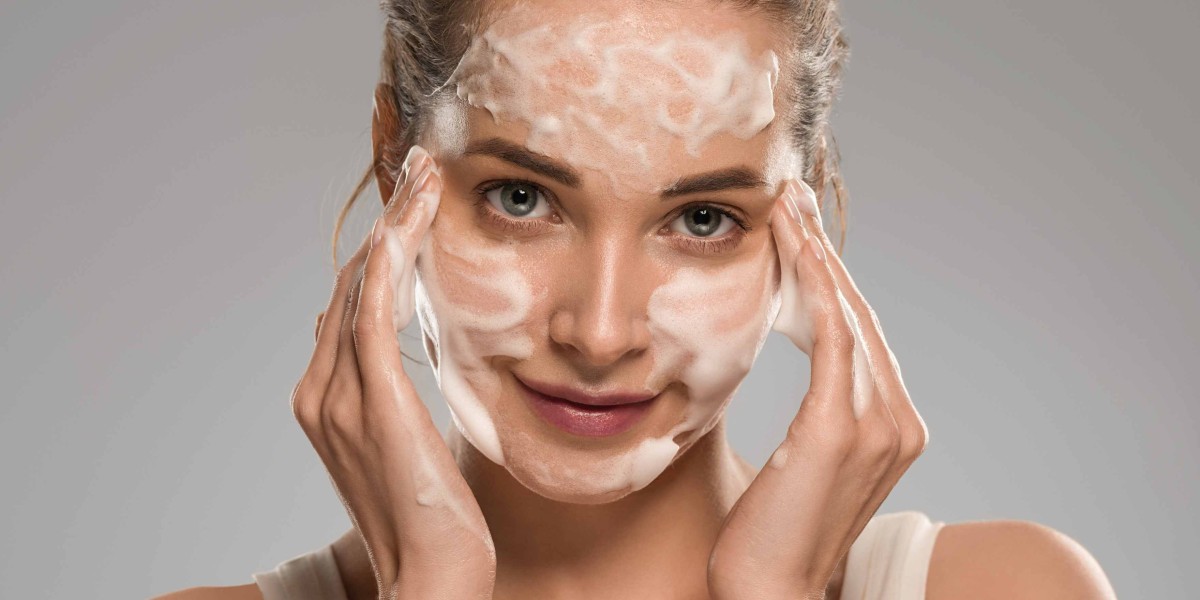 How Deep Cleansing Facial Improves Your Skin?