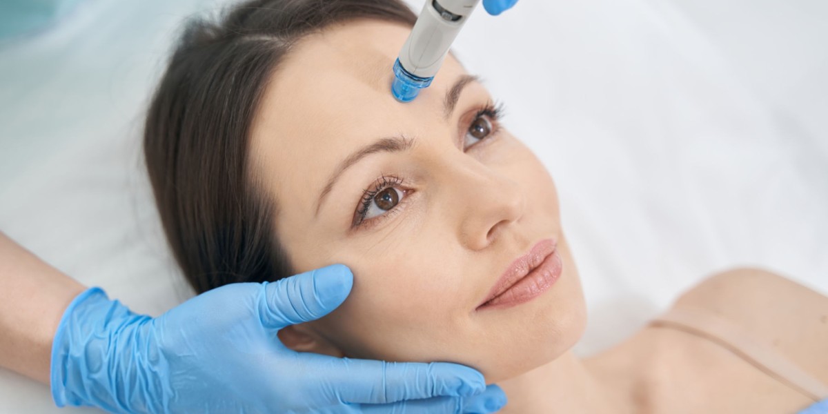 HydraFacial vs. Microdermabrasion: Key Differences Explained