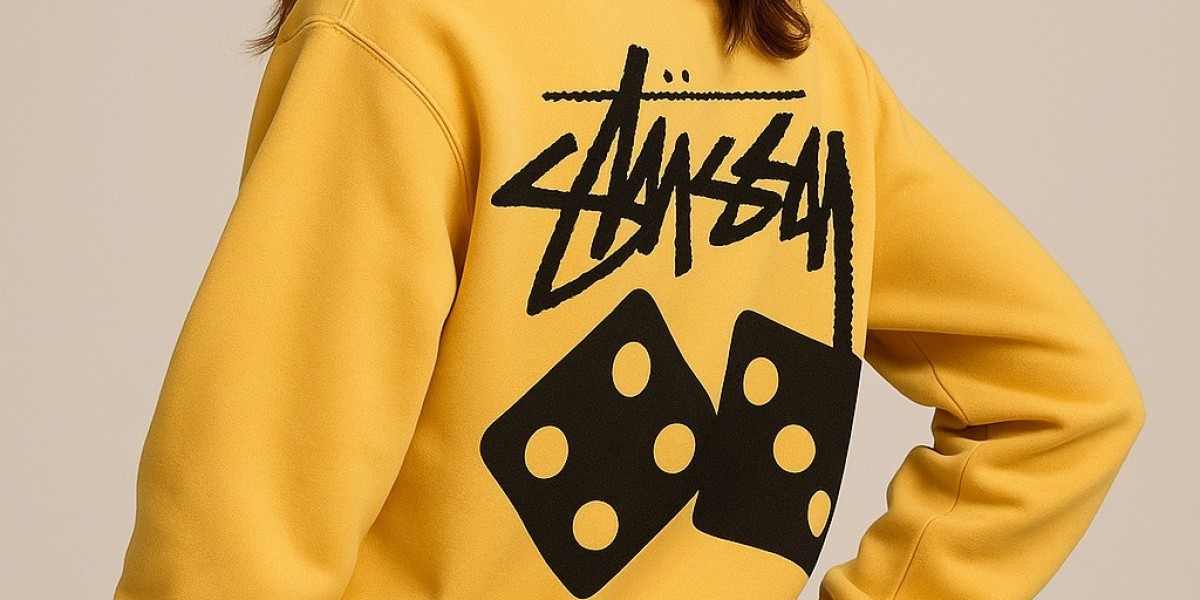 Stussy Hoodie Giving Warmth and Modern Style in One