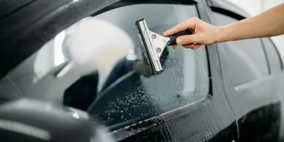 Automotive Glass Cleaner Market 2025 Size, Growth Analysis Report, Forecast to 2035
