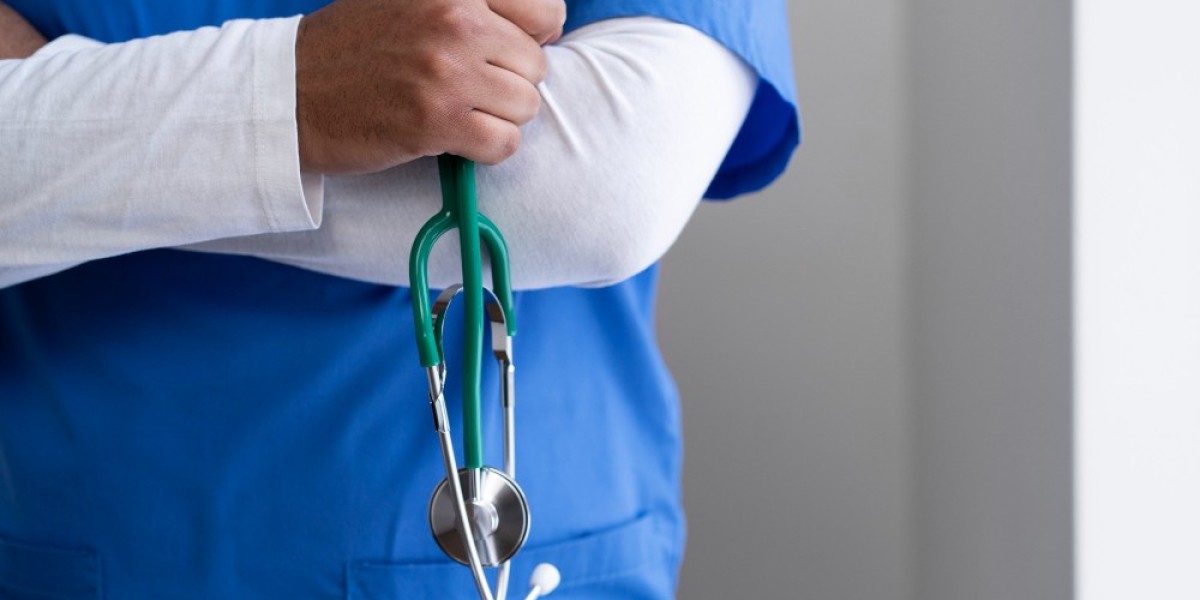 Explore Promising Healthcare Careers in India Diagnopein Paramedical
