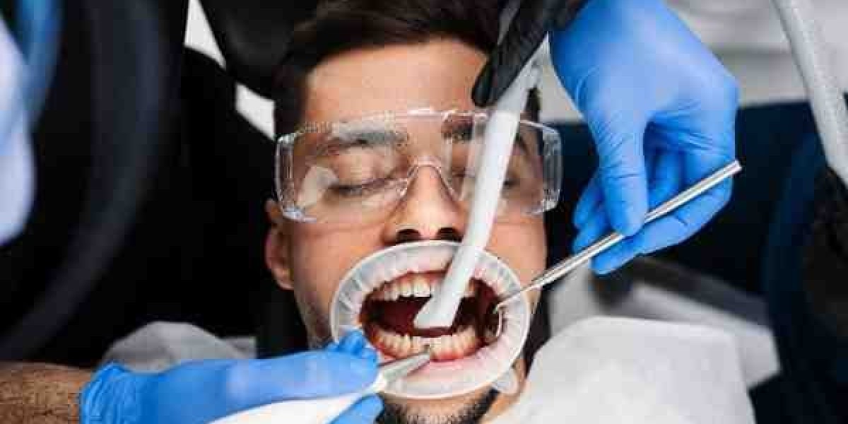 Rapid Solutions for Unexpected Dental Problems in Newquay